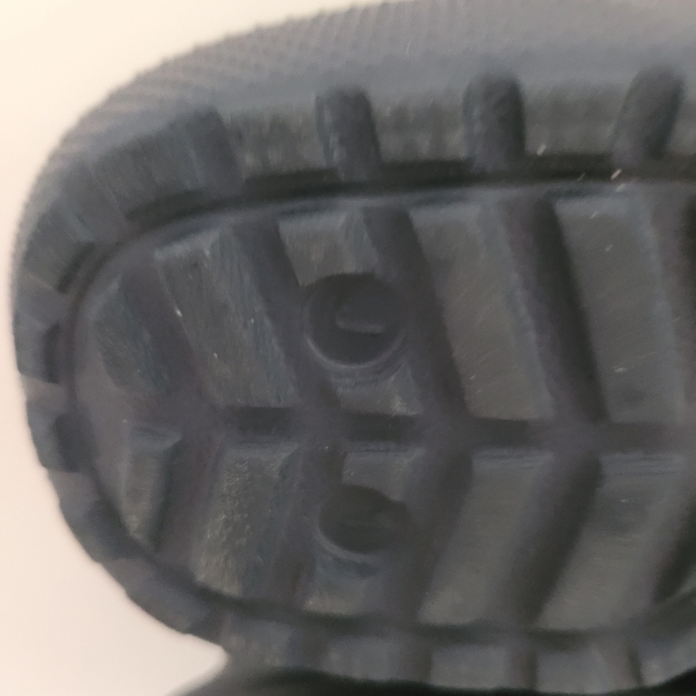 Crocs Clogs - Picture 5 of 6